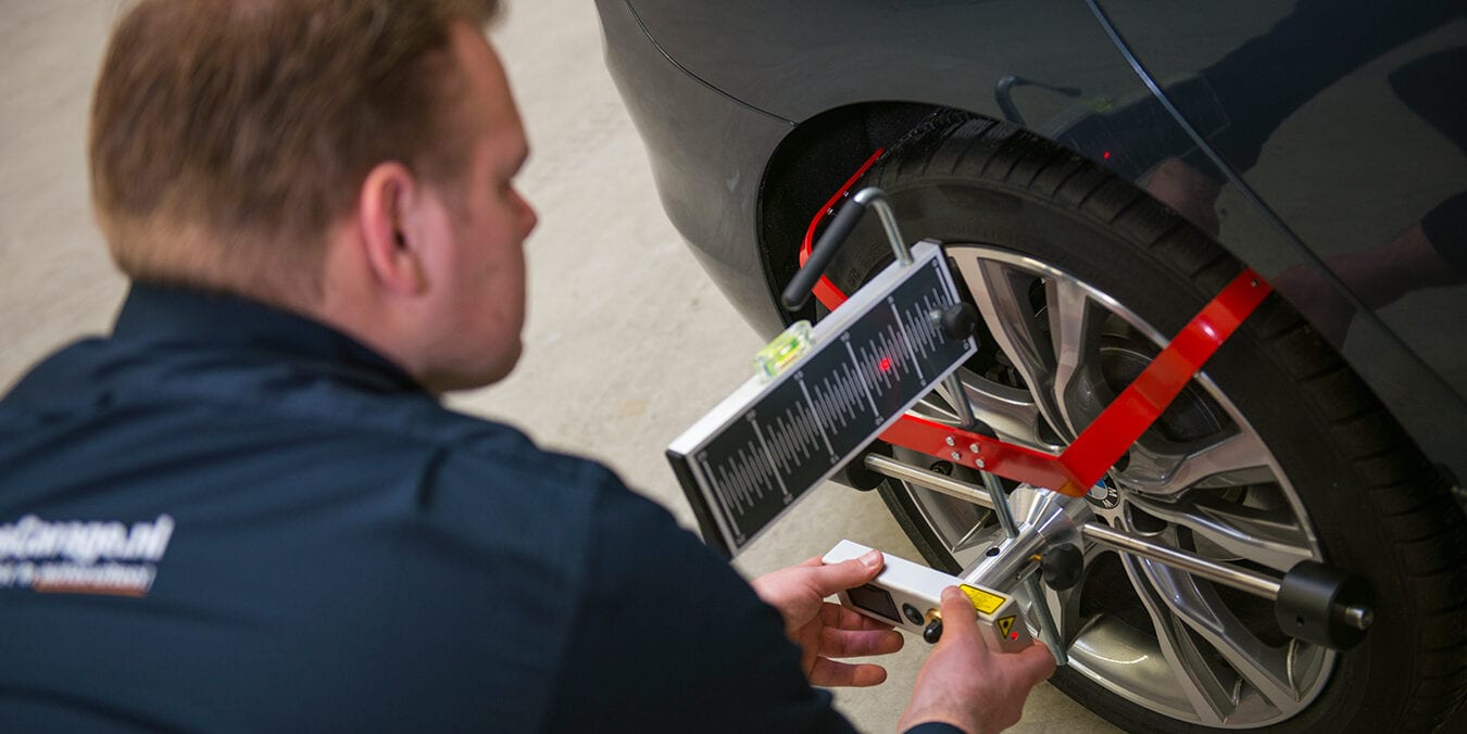 monteur, kalibreren, kalibratie, ADAS, rijhulpsystemen